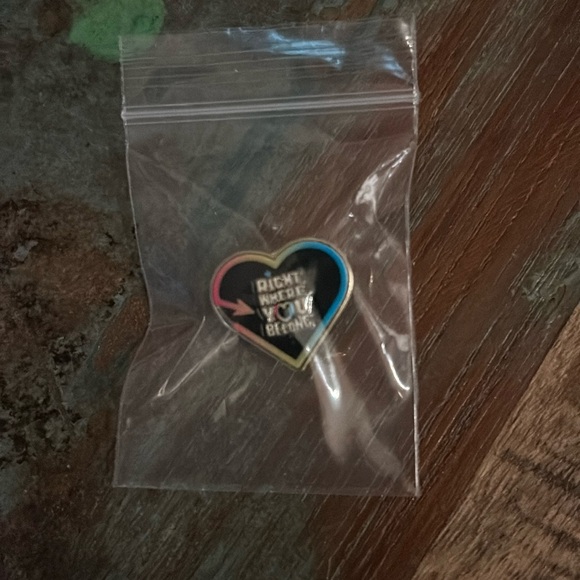 Atlanta Pride Run 2024 Men’s Tank (M) Lululemon. Free pin with purchase. - Picture 10 of 11